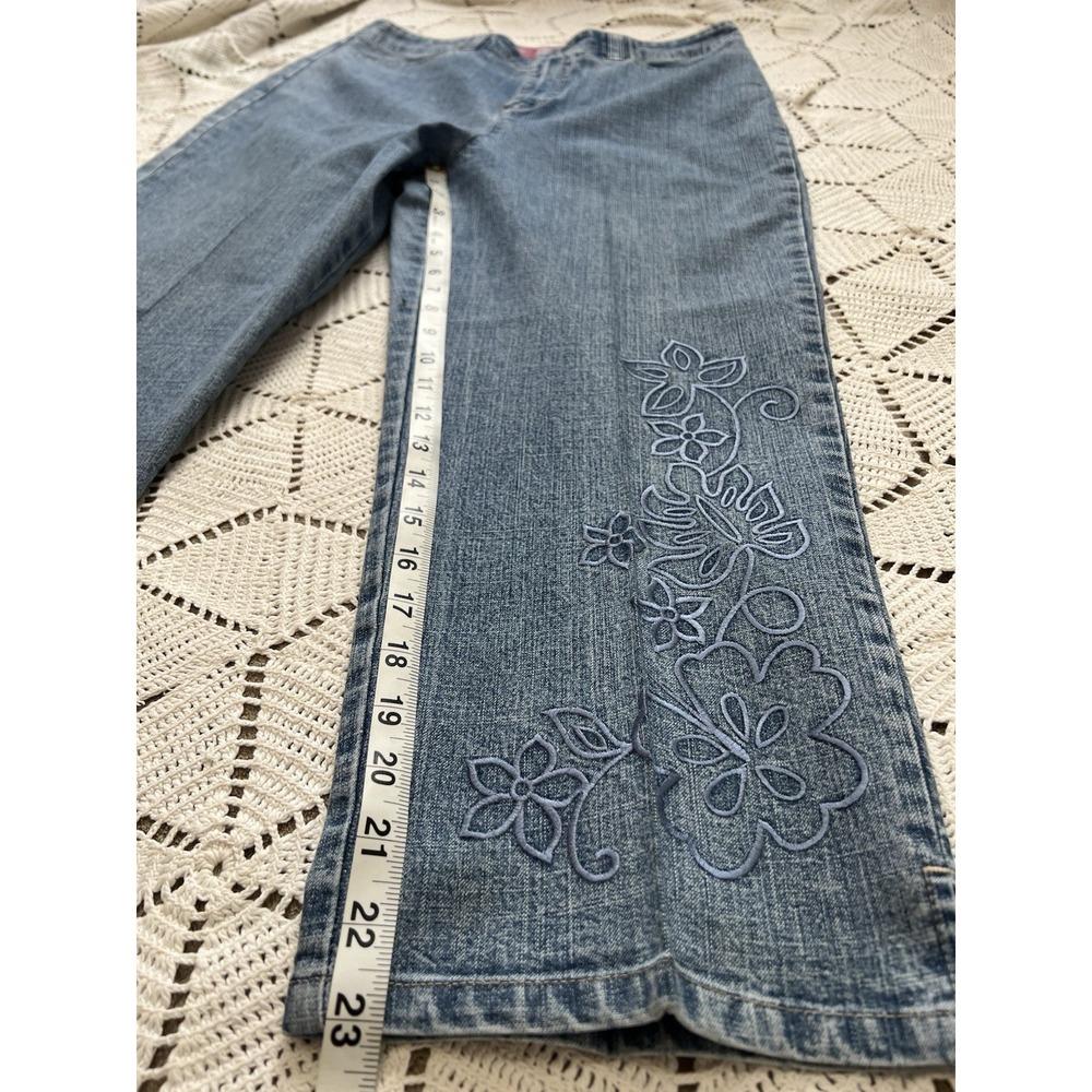 Y2K Embroidered Floral Cropped Jeans Mid Rise Artsy Cottage Size 10 98% Cotton - Picture 5 of 11